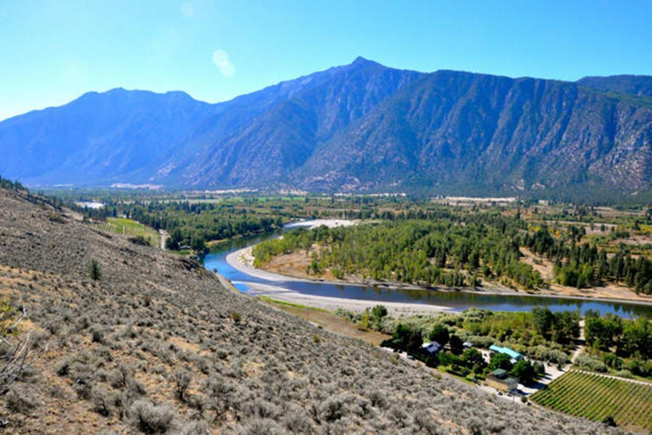 Similkameen Wild Resort & Winery Retreat オソヨース エクステリア 写真